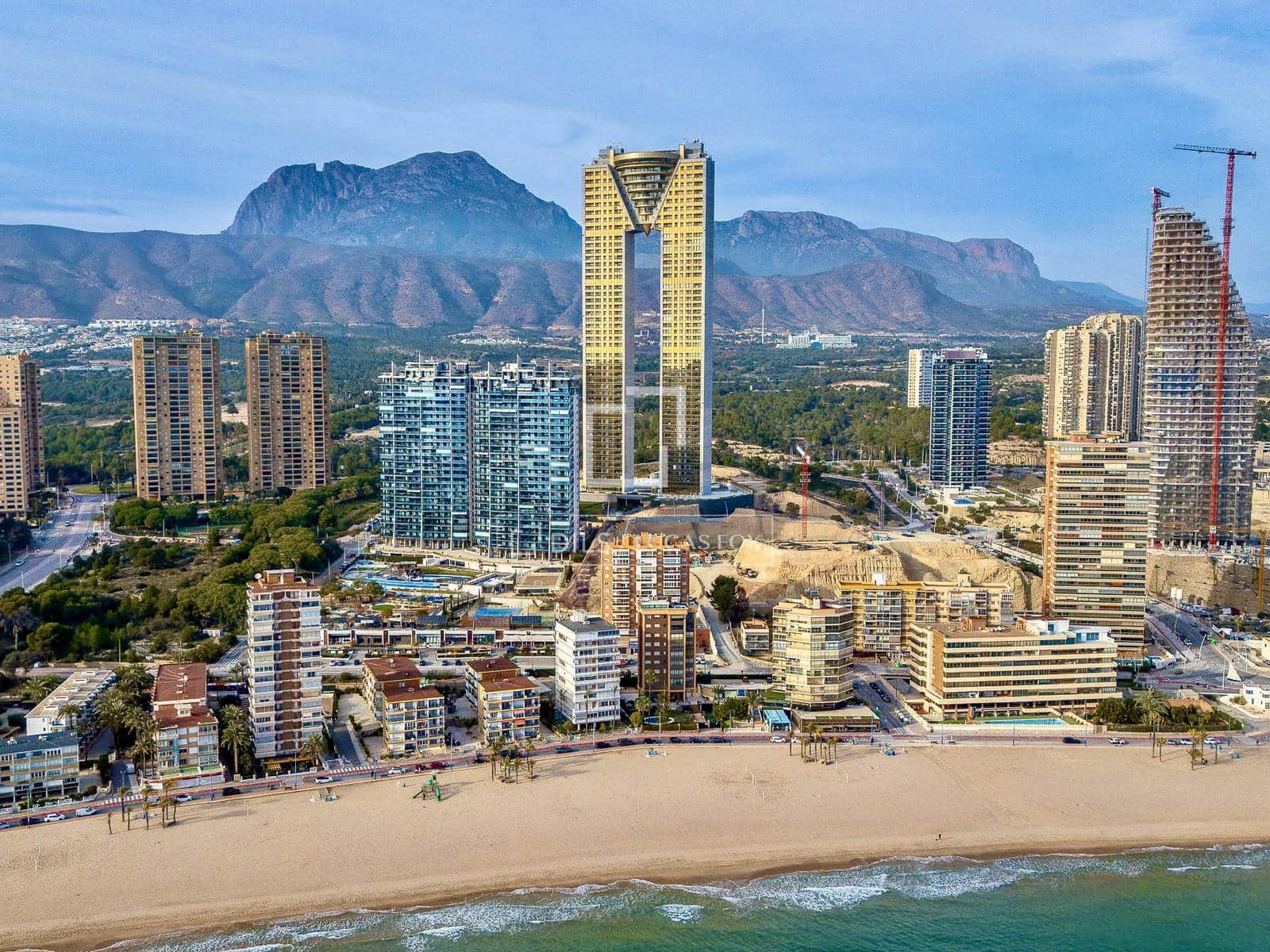 2 bedroom Apartment for sale in Benidorm with pool garage - € 495,000 (Ref: 8830200)