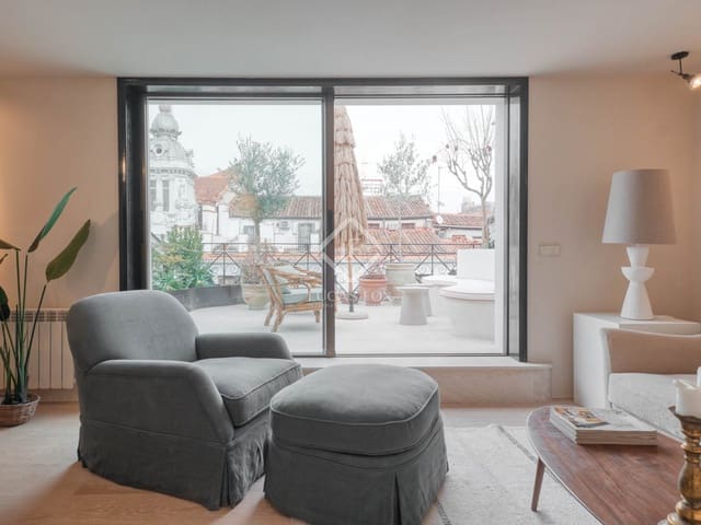 2 sovrum Takvåning till salu i Madrid stad - 1 690 000 € (Ref: 8830497)