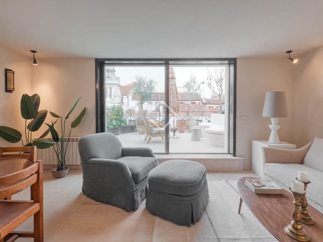 2 sovrum Takvåning till salu i Madrid stad - 1 690 000 € (Ref: 8830497)