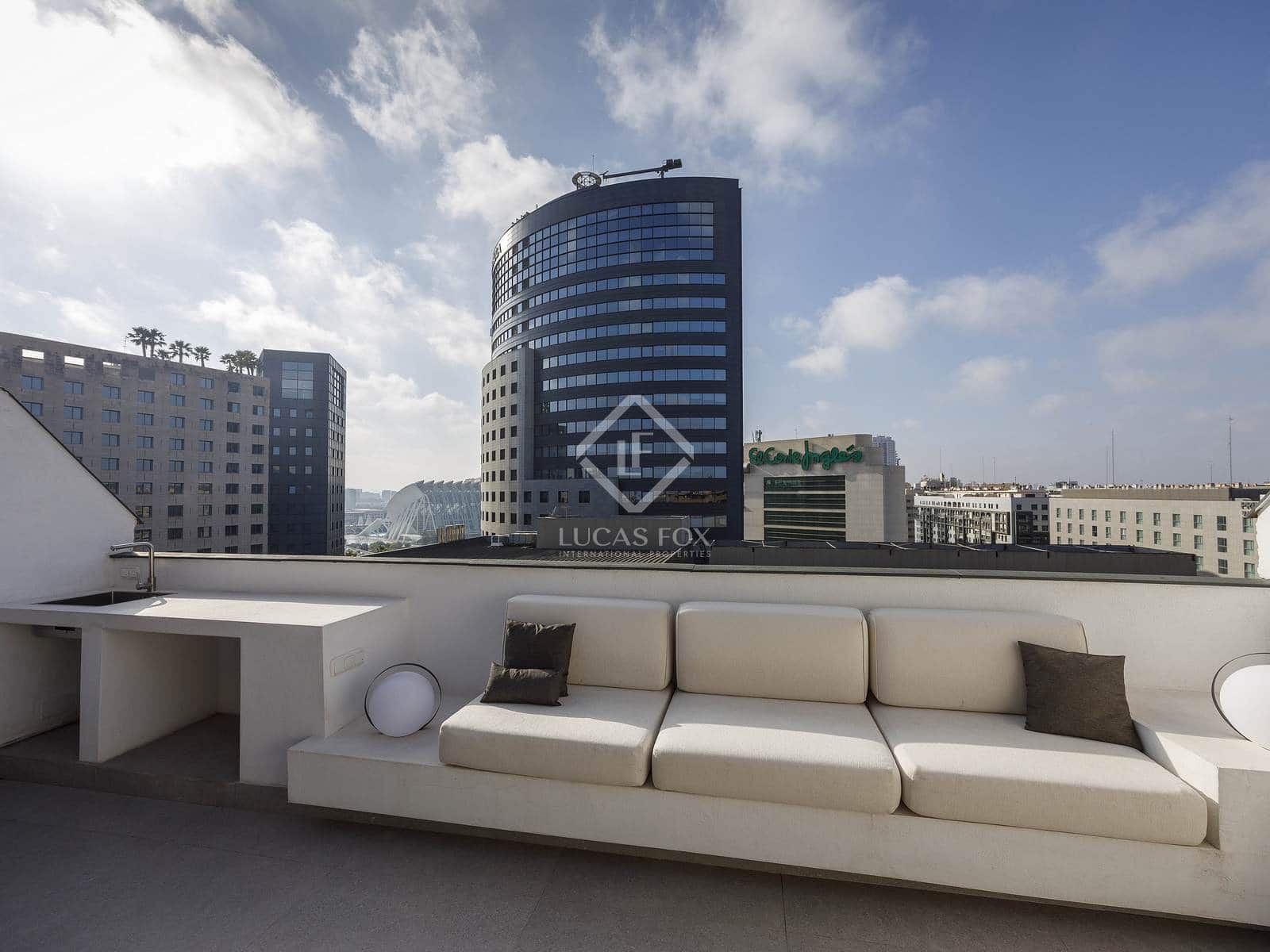 3 sypialnia Penthouse na sprzedaż w Miasto Walencja z basenem garażem - 1 030 000 € (Ref: 8835509)