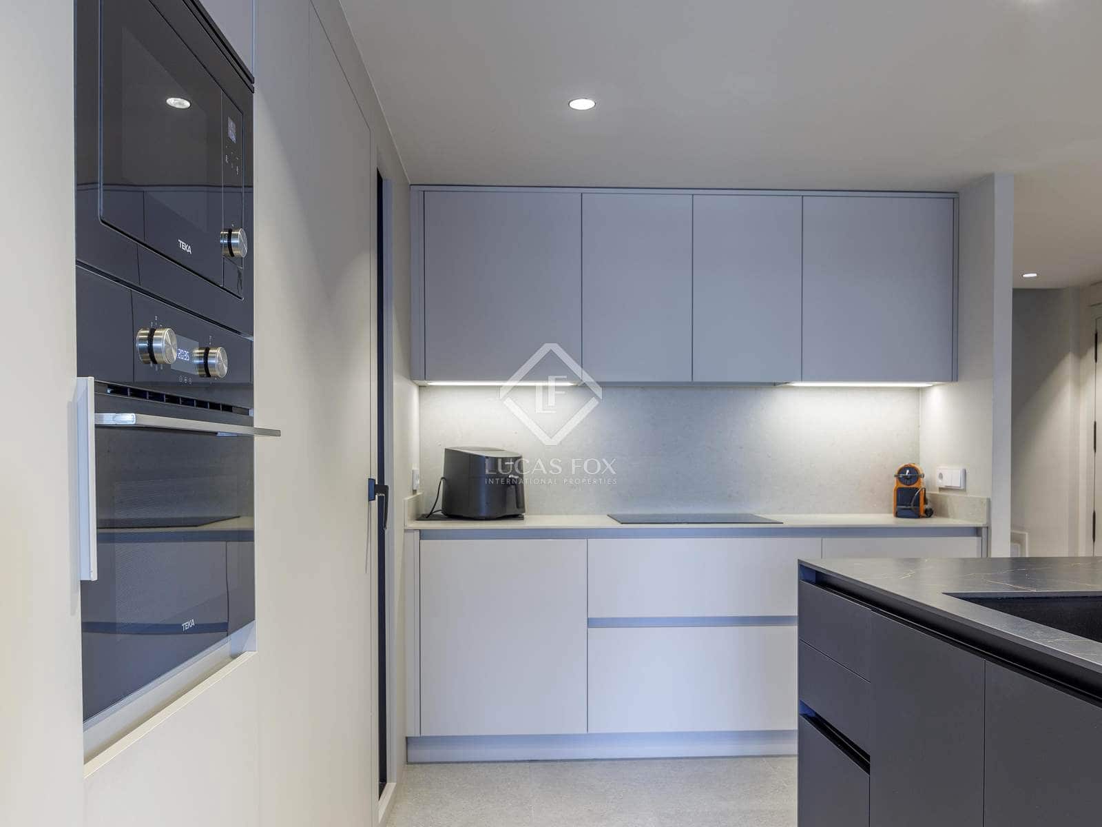 3 sypialnia Penthouse na sprzedaż w Miasto Walencja z basenem garażem - 1 030 000 € (Ref: 8835509)