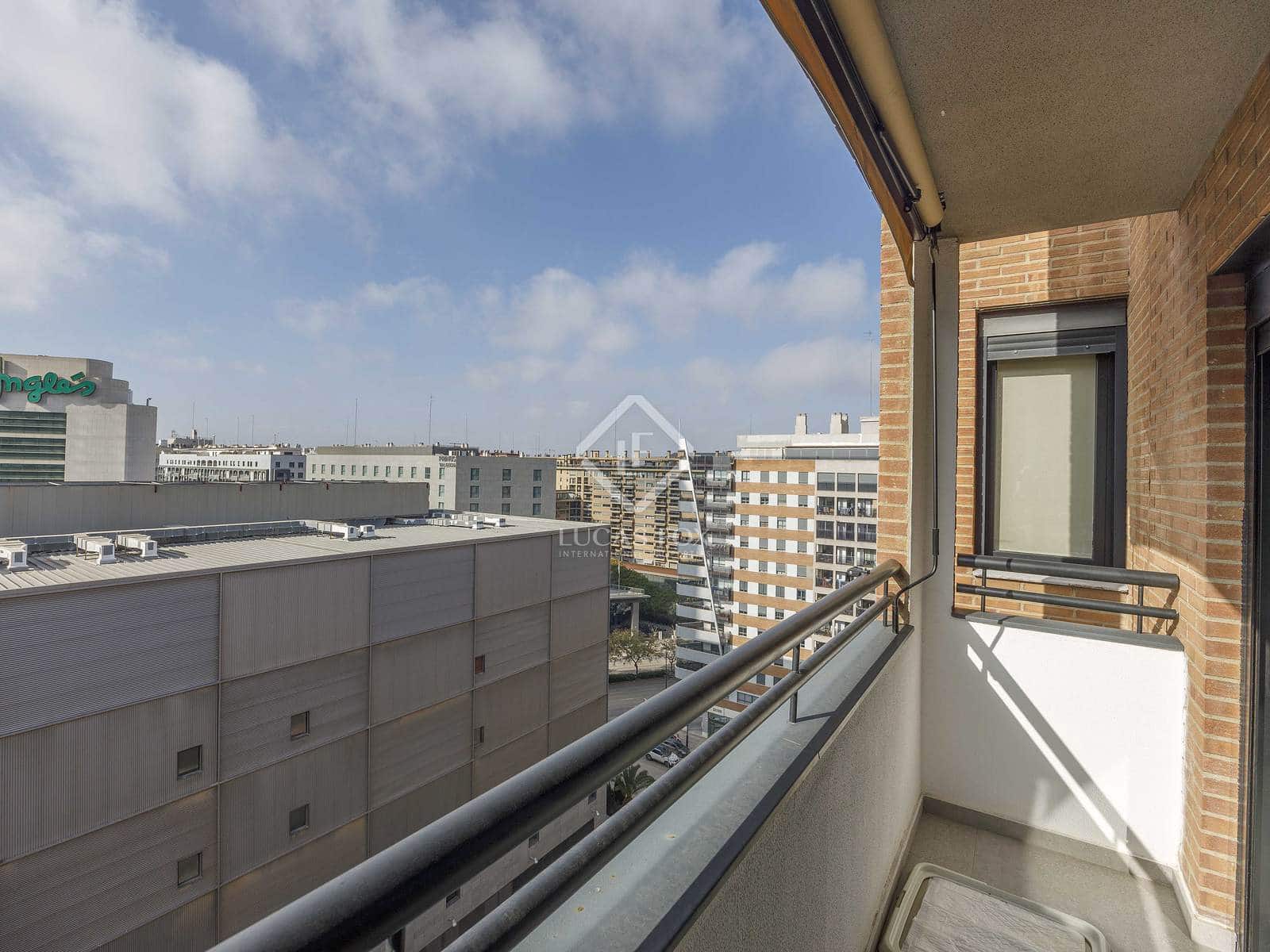 3 sypialnia Penthouse na sprzedaż w Miasto Walencja z basenem garażem - 1 030 000 € (Ref: 8835509)