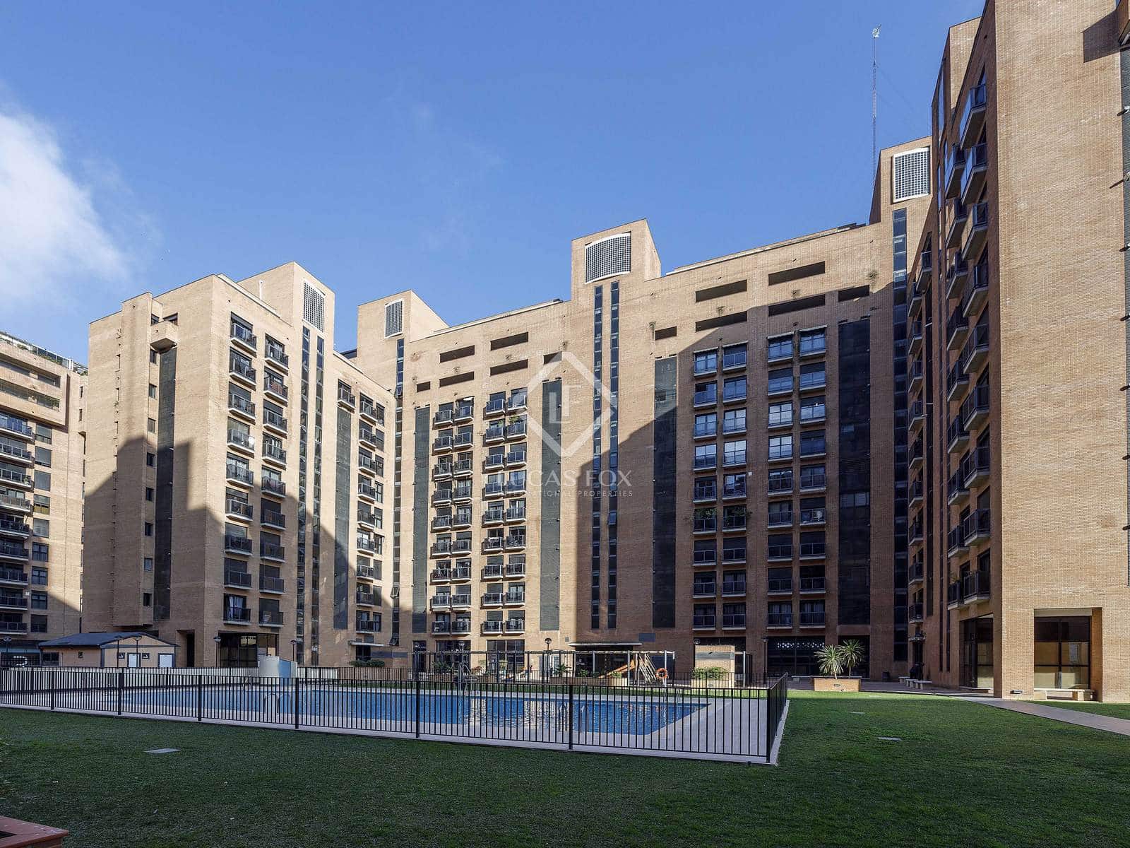 3 sypialnia Penthouse na sprzedaż w Miasto Walencja z basenem garażem - 1 030 000 € (Ref: 8835509)