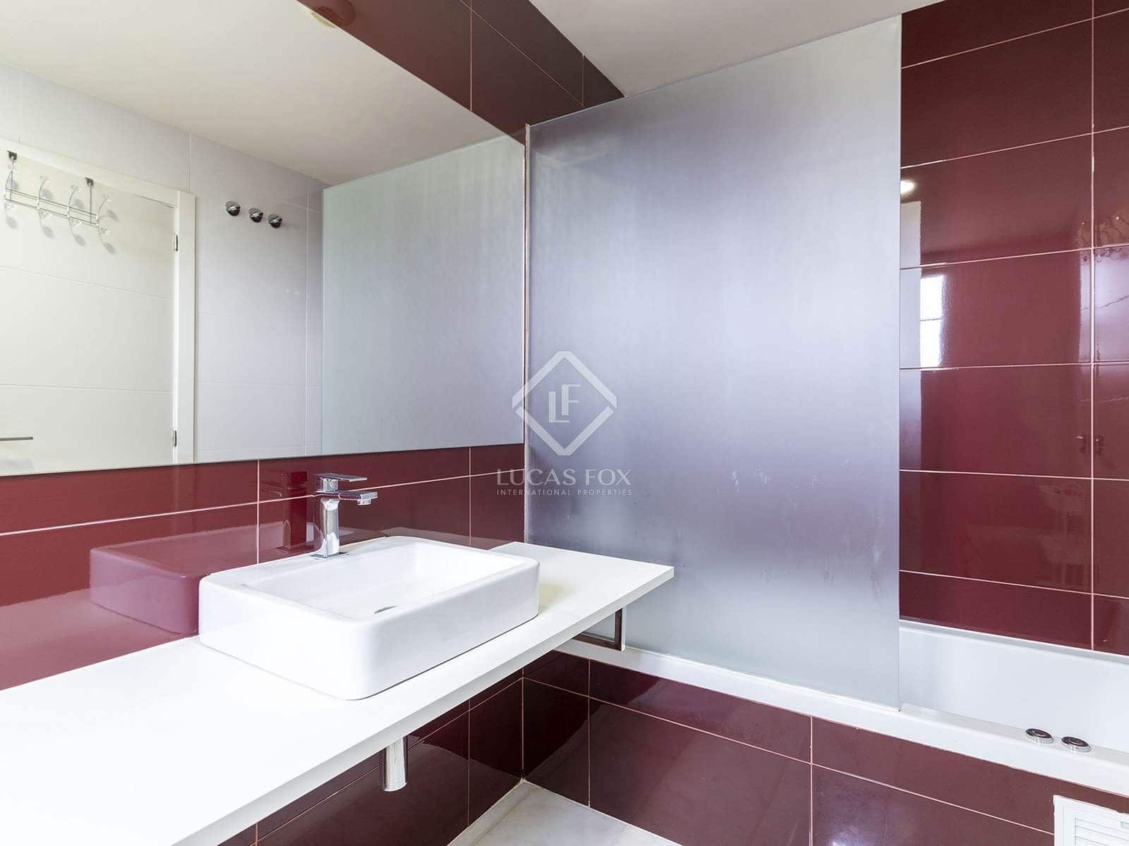 4 soveværelse Villa til salg i Finestrat med swimmingpool garage - € 810.000 (Ref: 8835510)