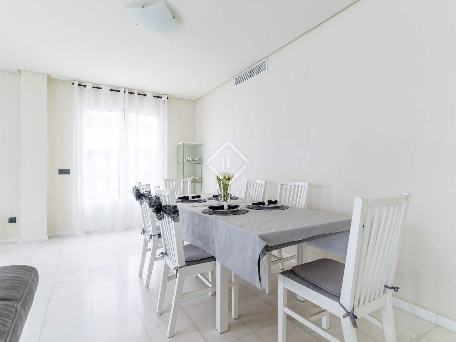 4 soveværelse Villa til salg i Finestrat med swimmingpool garage - € 810.000 (Ref: 8835510)