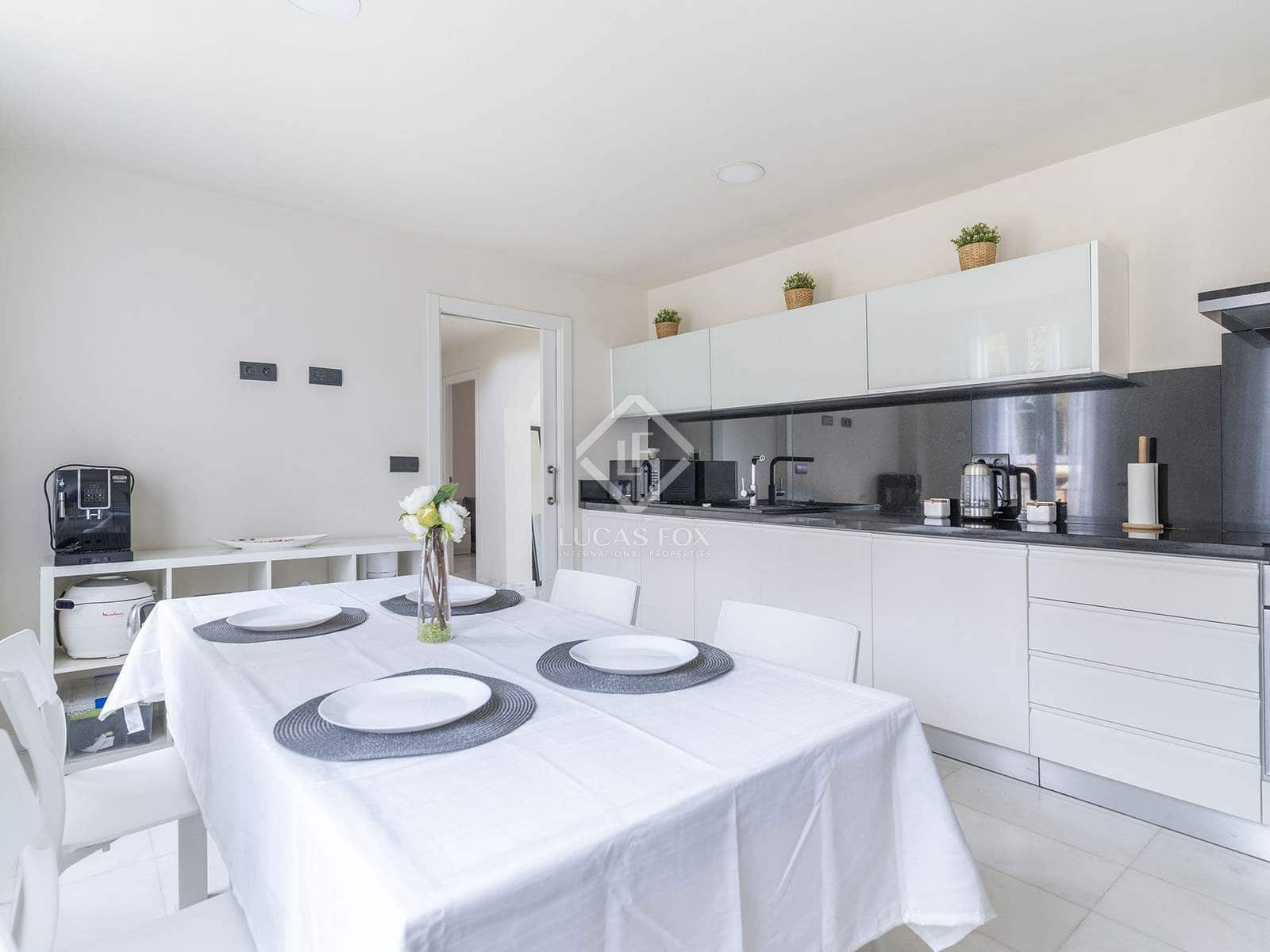 4 soveværelse Villa til salg i Finestrat med swimmingpool garage - € 810.000 (Ref: 8835510)