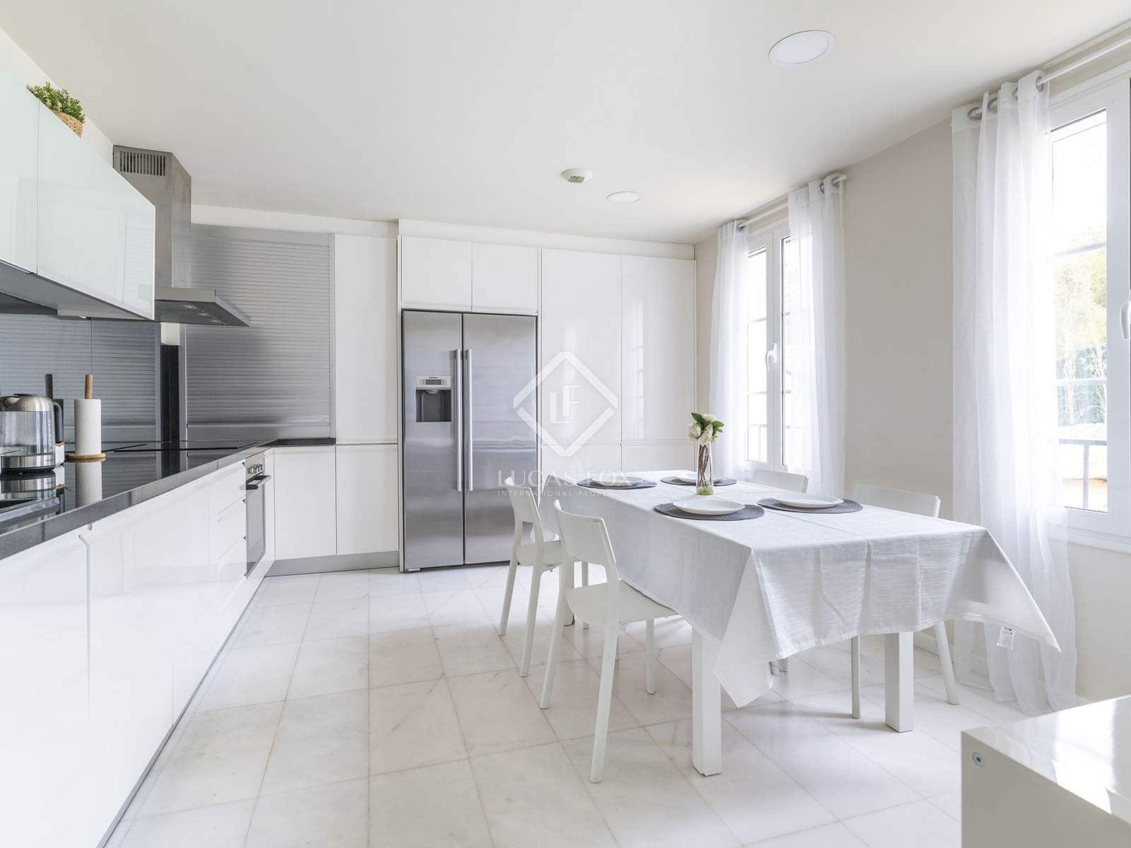 4 soveværelse Villa til salg i Finestrat med swimmingpool garage - € 810.000 (Ref: 8835510)