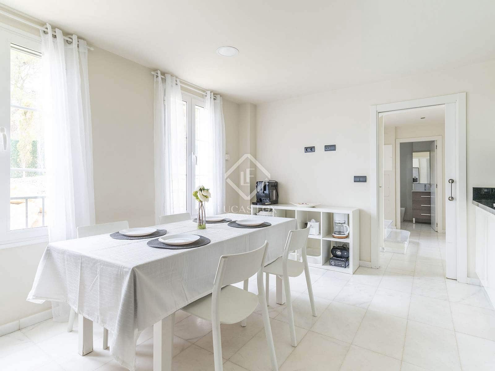 4 soveværelse Villa til salg i Finestrat med swimmingpool garage - € 810.000 (Ref: 8835510)