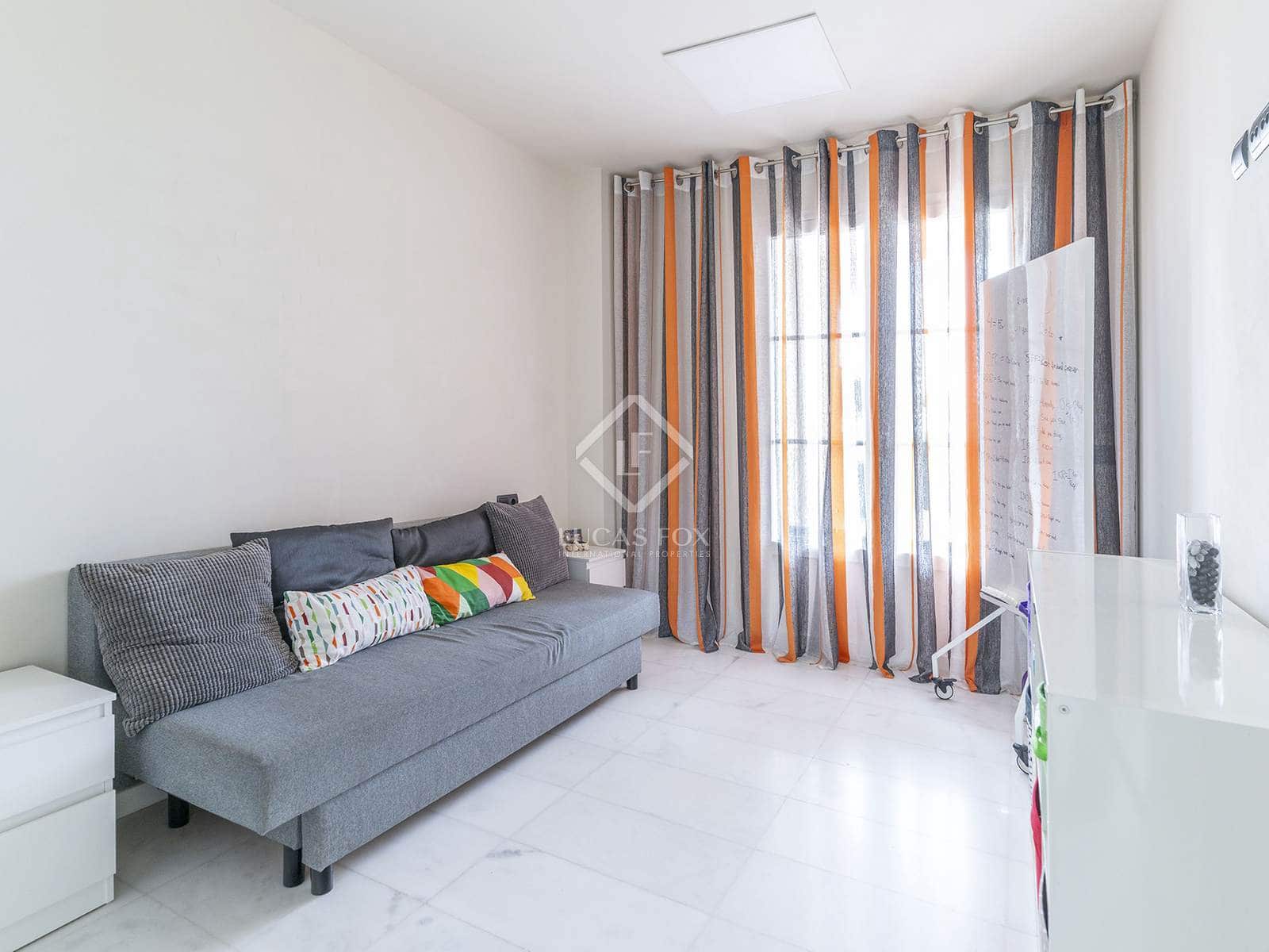 4 soveværelse Villa til salg i Finestrat med swimmingpool garage - € 810.000 (Ref: 8835510)