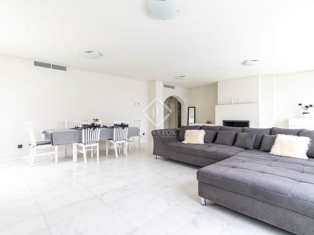 4 soveværelse Villa til salg i Finestrat med swimmingpool garage - € 810.000 (Ref: 8835510)