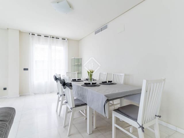 4 soveværelse Villa til salg i Finestrat med swimmingpool garage - € 810.000 (Ref: 8835510)