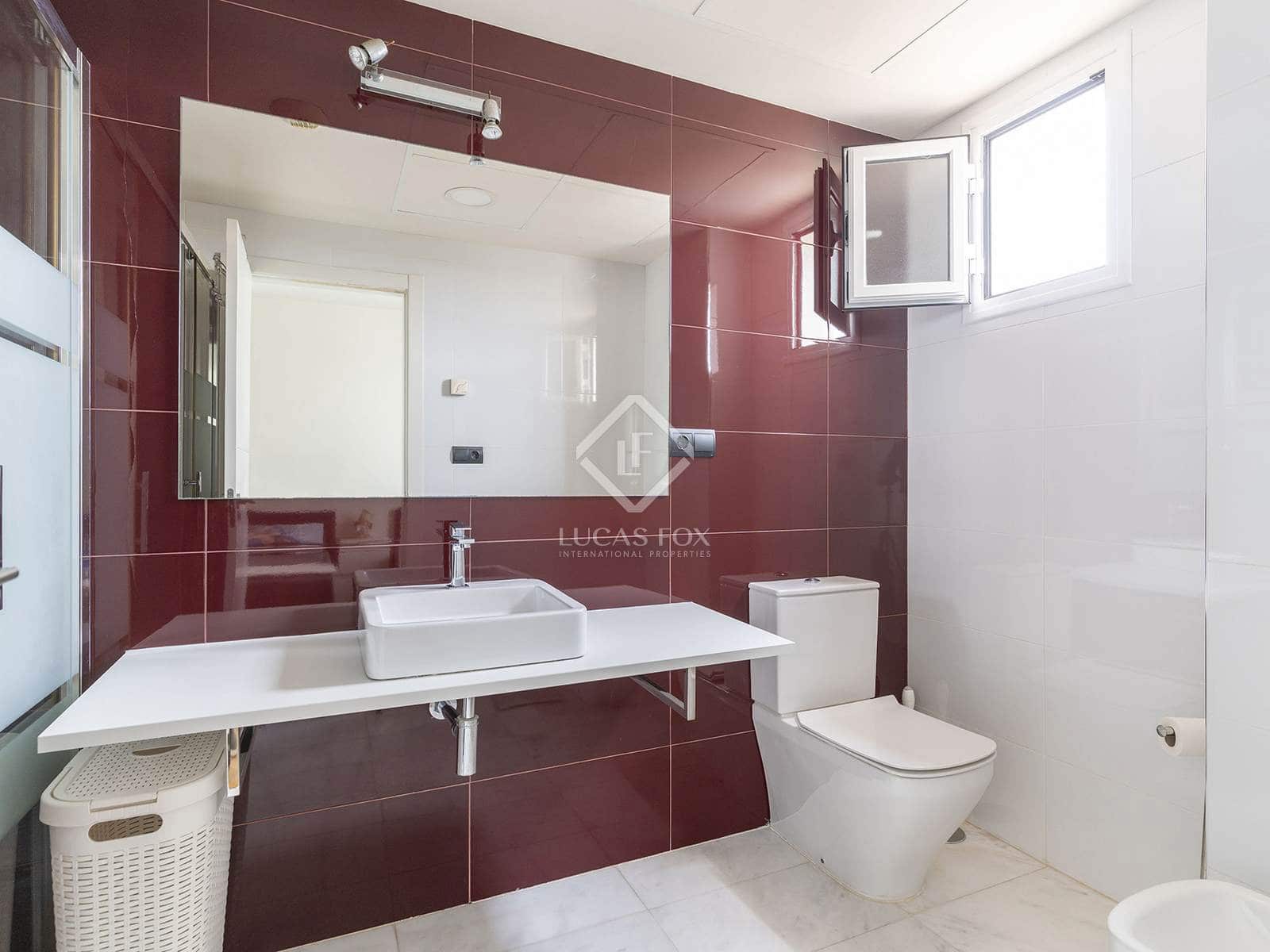 4 soveværelse Villa til salg i Finestrat med swimmingpool garage - € 810.000 (Ref: 8835510)