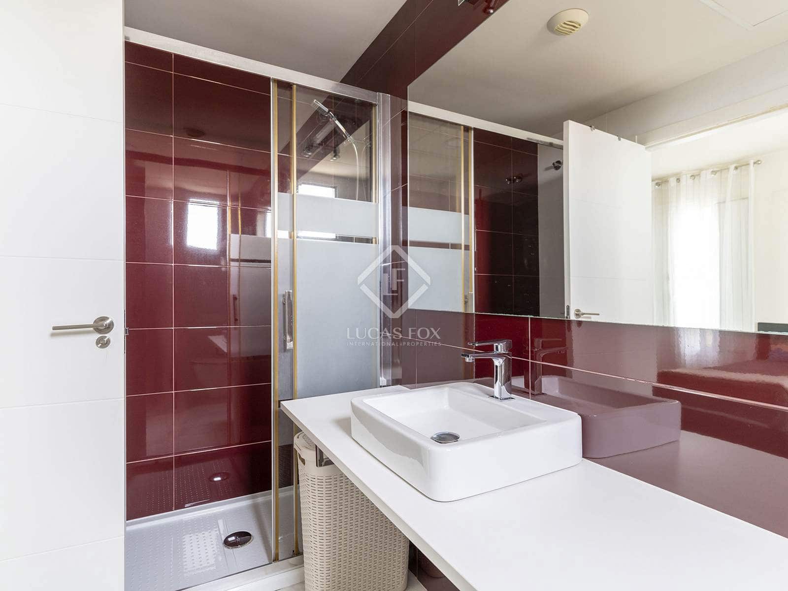 4 soveværelse Villa til salg i Finestrat med swimmingpool garage - € 810.000 (Ref: 8835510)