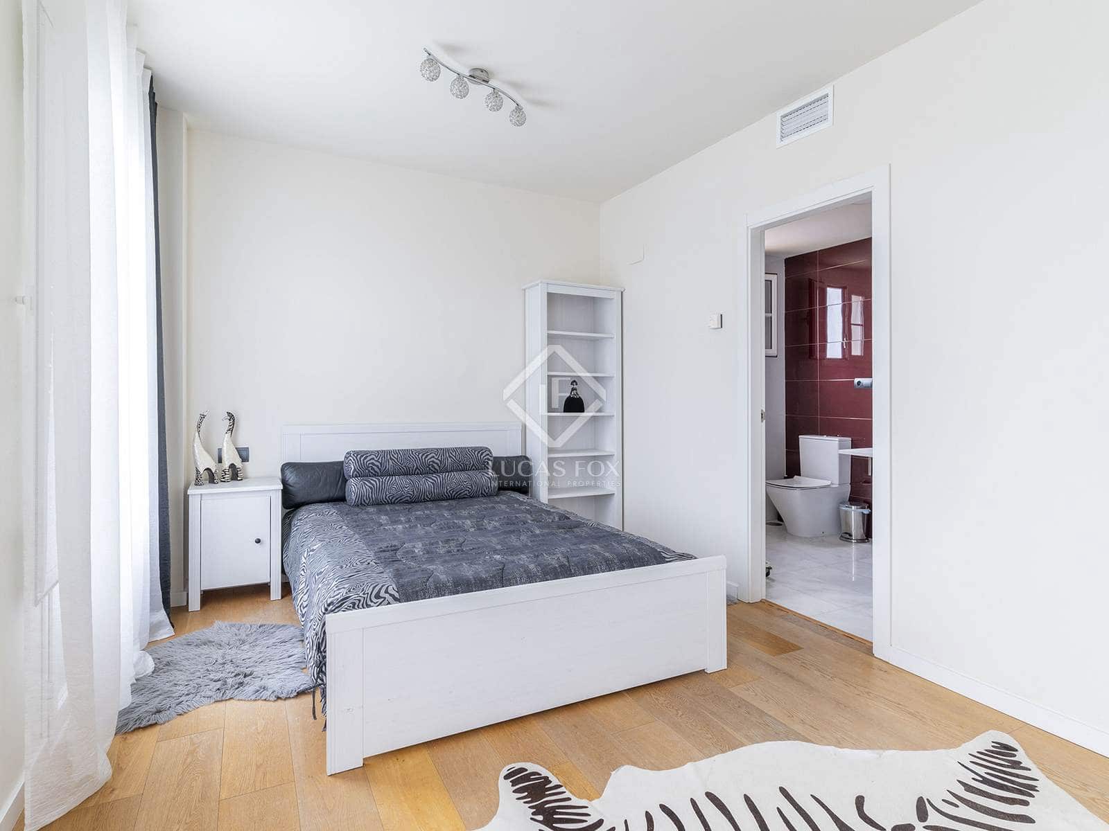 4 soveværelse Villa til salg i Finestrat med swimmingpool garage - € 810.000 (Ref: 8835510)