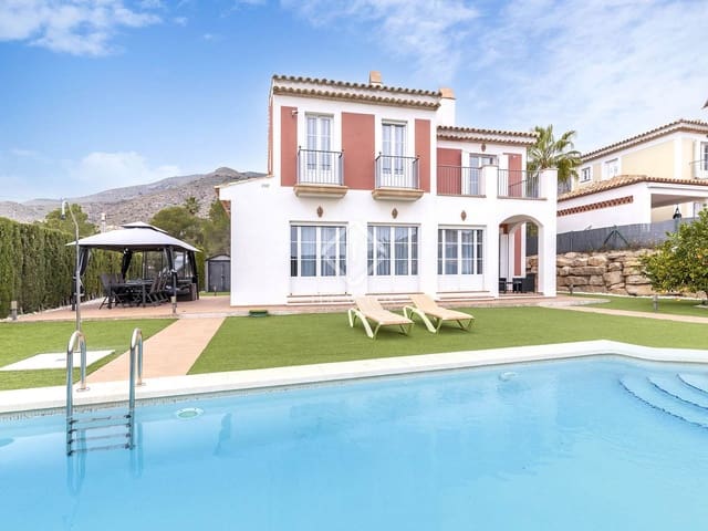 4 soveværelse Villa til salg i Finestrat med swimmingpool garage - € 810.000 (Ref: 8835510)