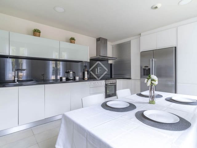 4 soveværelse Villa til salg i Finestrat med swimmingpool garage - € 810.000 (Ref: 8835510)