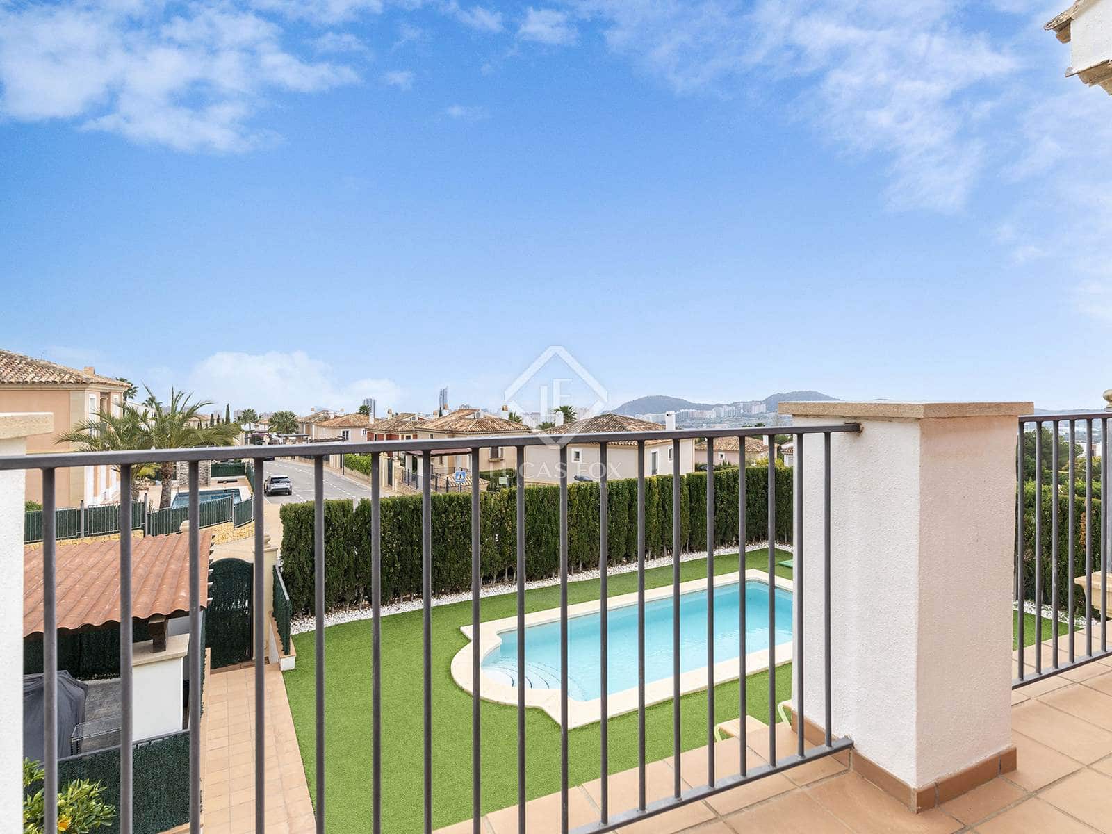 4 soveværelse Villa til salg i Finestrat med swimmingpool garage - € 810.000 (Ref: 8835510)