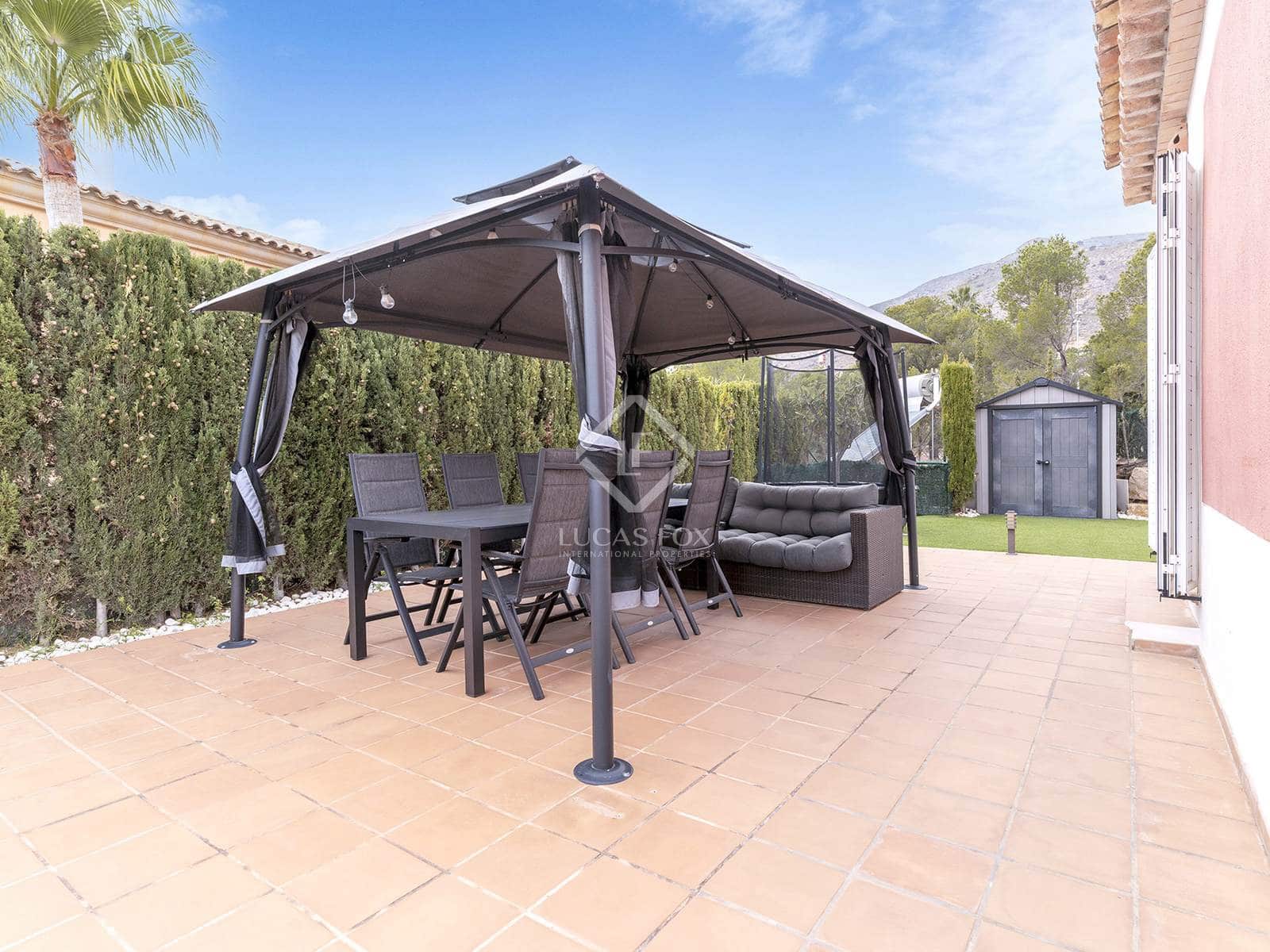 4 soveværelse Villa til salg i Finestrat med swimmingpool garage - € 810.000 (Ref: 8835510)