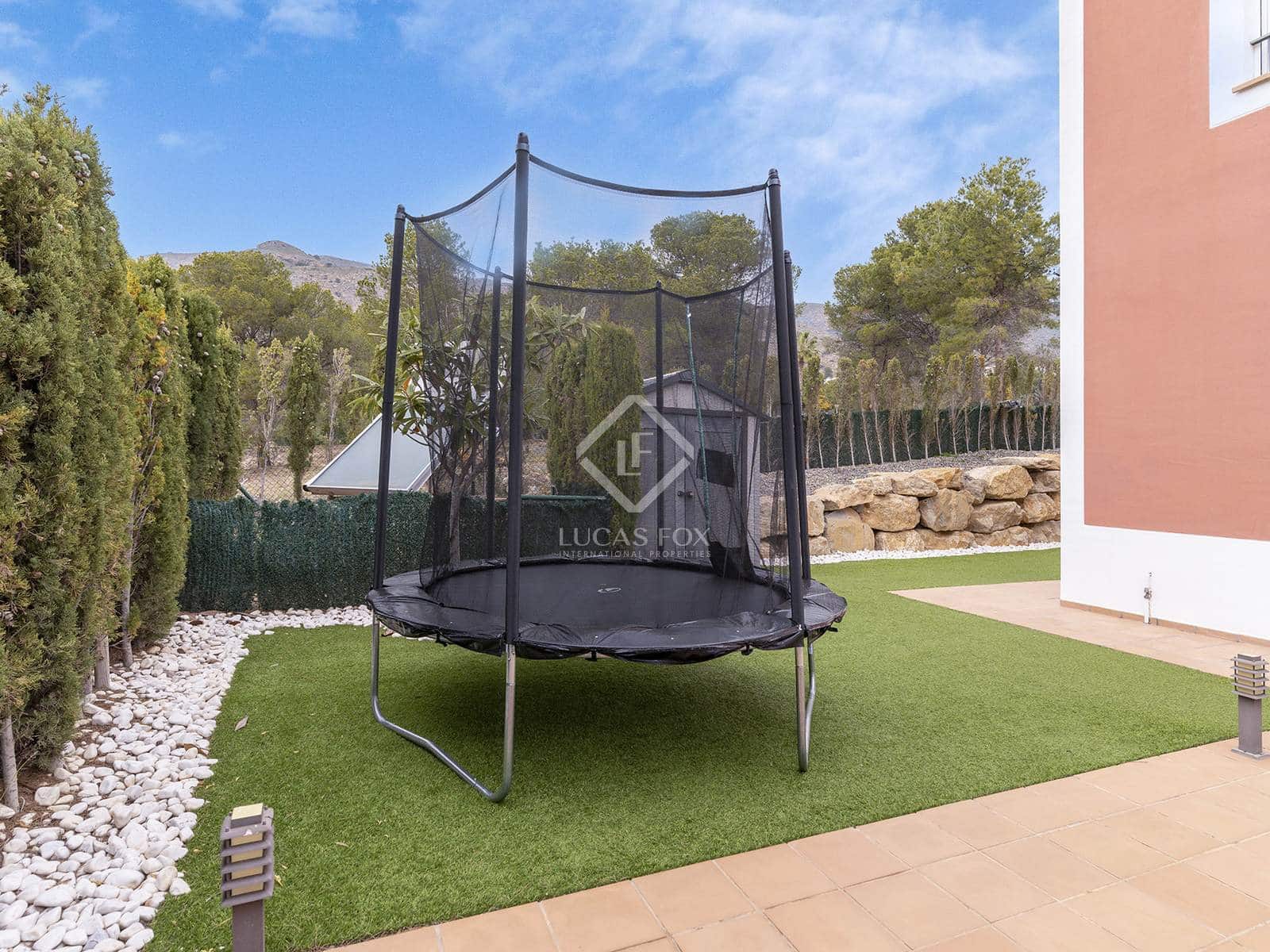 4 soveværelse Villa til salg i Finestrat med swimmingpool garage - € 810.000 (Ref: 8835510)