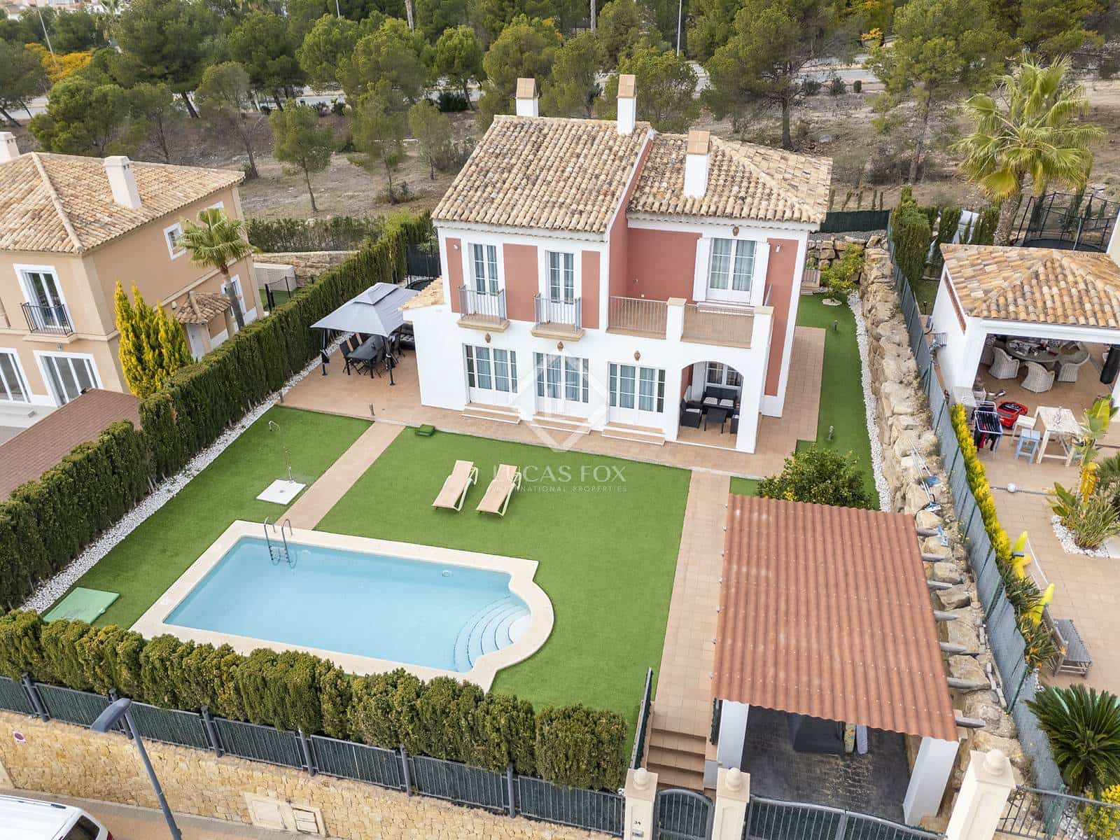 4 soveværelse Villa til salg i Finestrat med swimmingpool garage - € 810.000 (Ref: 8835510)