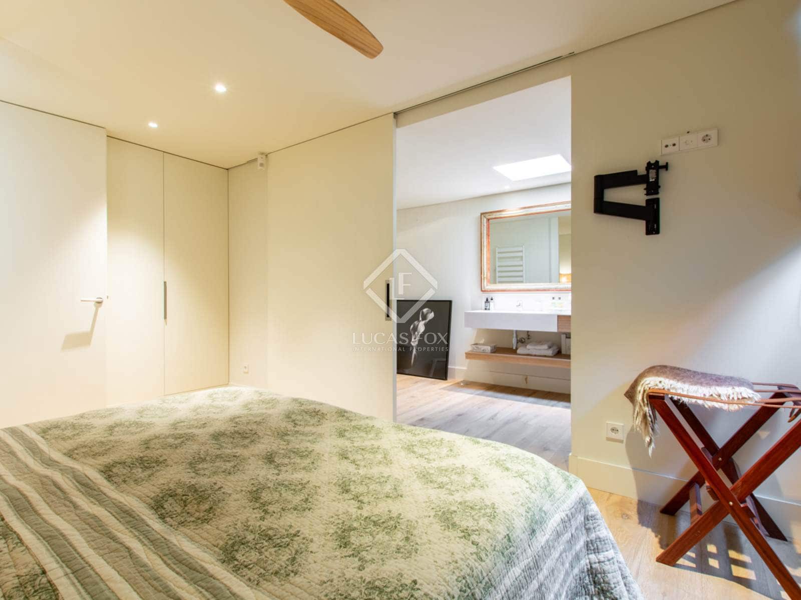 6 bedroom Villa for sale in Pozuelo de Alarcon with pool garage - € 6,900,000 (Ref: 8835895)