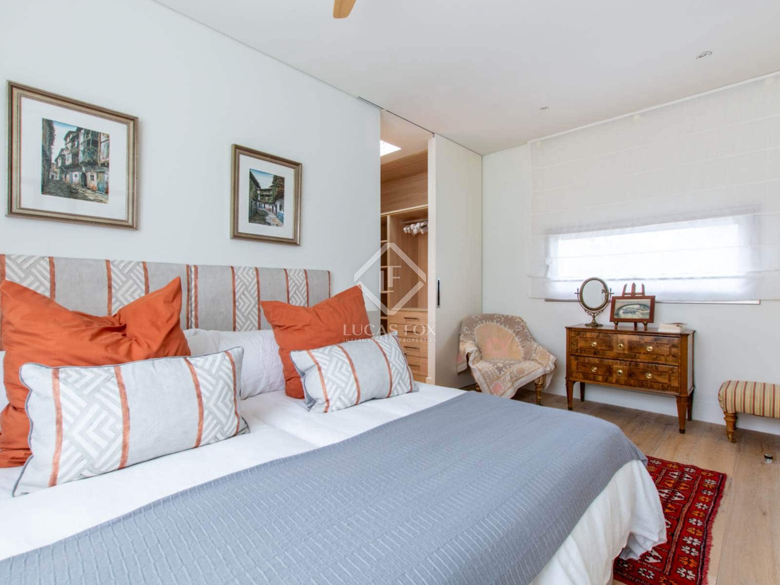 6 bedroom Villa for sale in Pozuelo de Alarcon with pool garage - € 6,900,000 (Ref: 8835895)