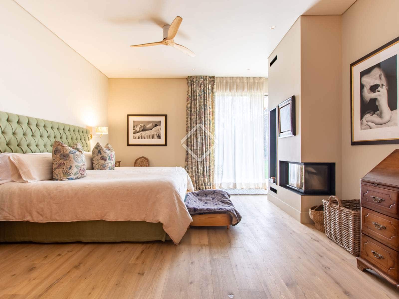 6 bedroom Villa for sale in Pozuelo de Alarcon with pool garage - € 6,900,000 (Ref: 8835895)