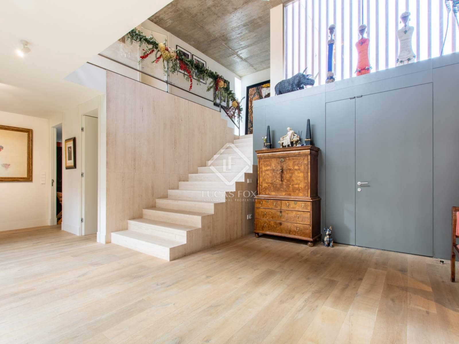 6 bedroom Villa for sale in Pozuelo de Alarcon with pool garage - € 6,900,000 (Ref: 8835895)