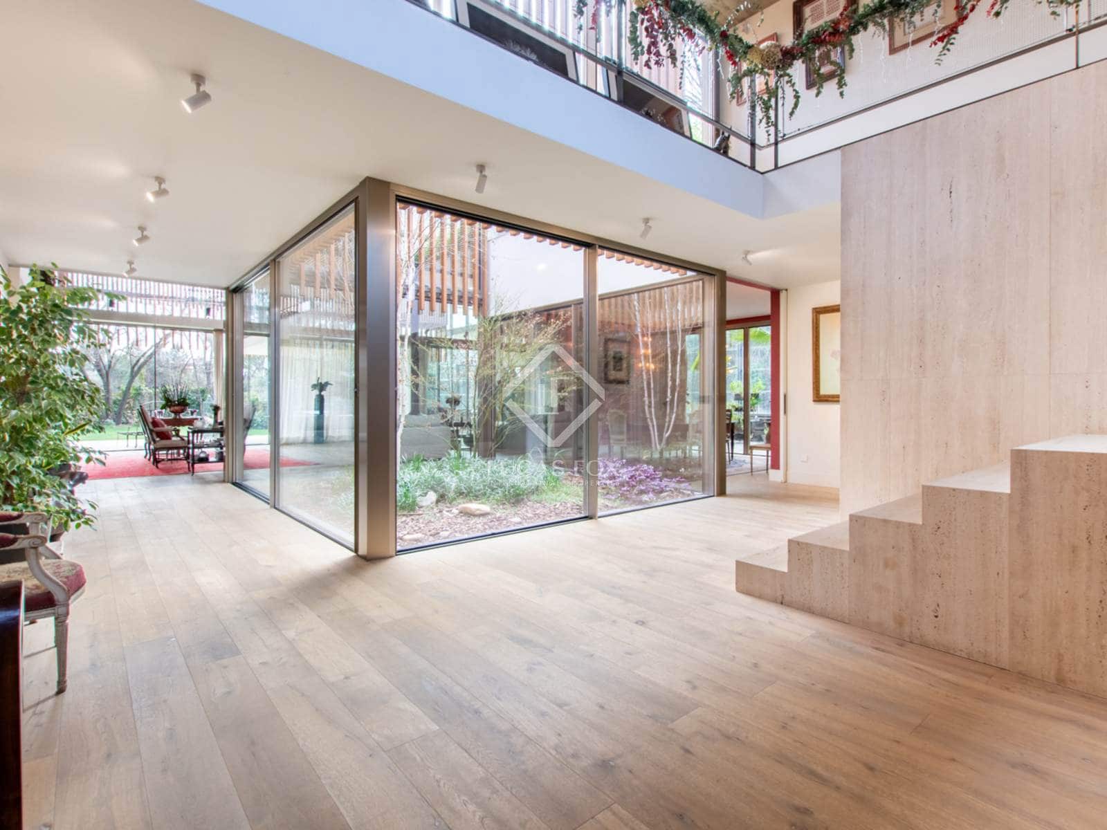 6 bedroom Villa for sale in Pozuelo de Alarcon with pool garage - € 6,900,000 (Ref: 8835895)