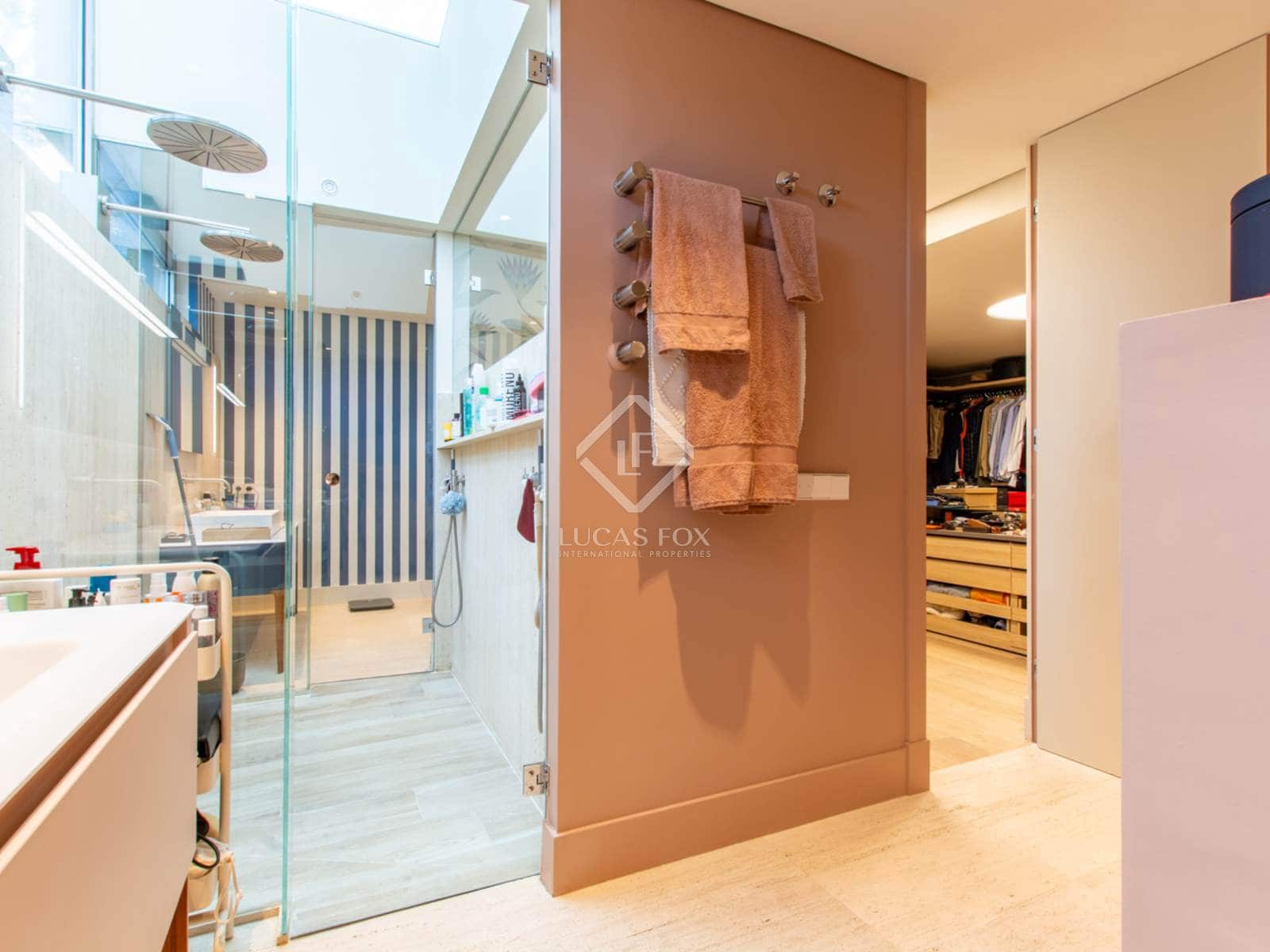 6 bedroom Villa for sale in Pozuelo de Alarcon with pool garage - € 6,900,000 (Ref: 8835895)