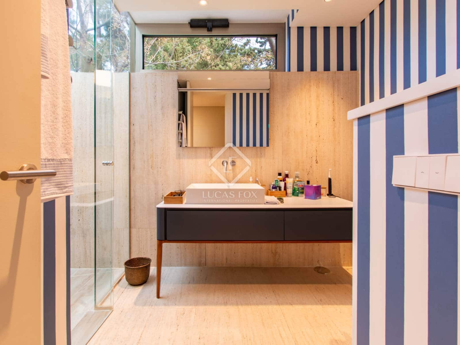 6 bedroom Villa for sale in Pozuelo de Alarcon with pool garage - € 6,900,000 (Ref: 8835895)