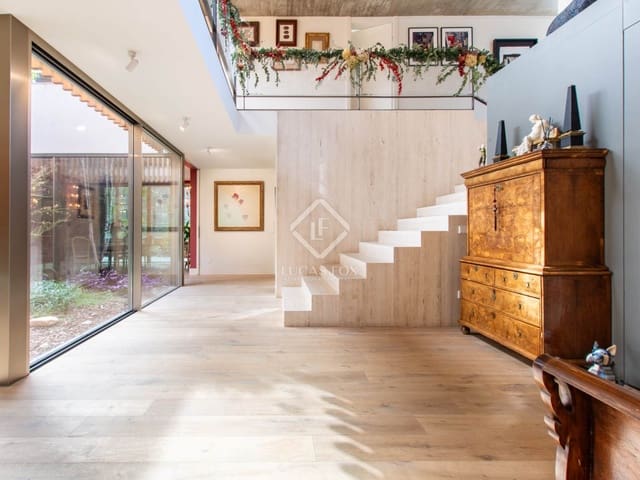 6 slaapkamer Villa te koop in Pozuelo de Alarcón met zwembad garage - € 6.900.000 (Ref: 8835895)