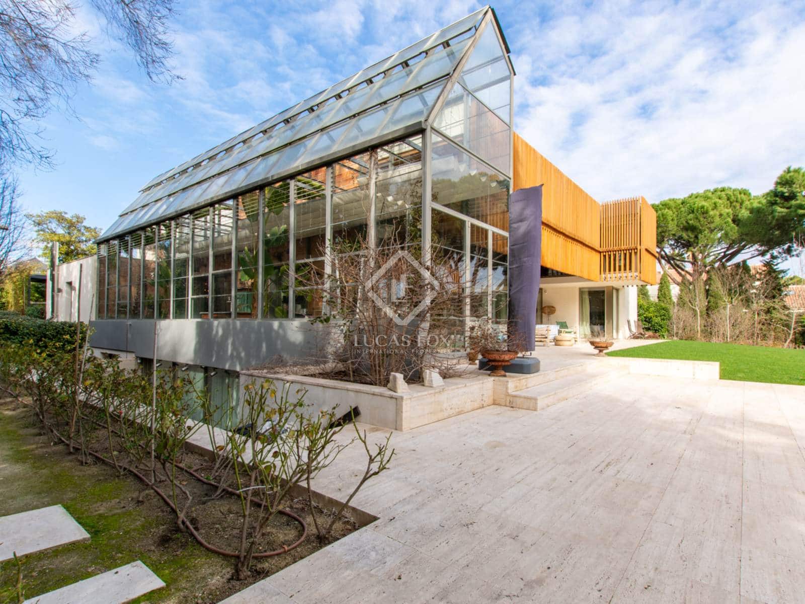 6 bedroom Villa for sale in Pozuelo de Alarcon with pool garage - € 6,900,000 (Ref: 8835895)