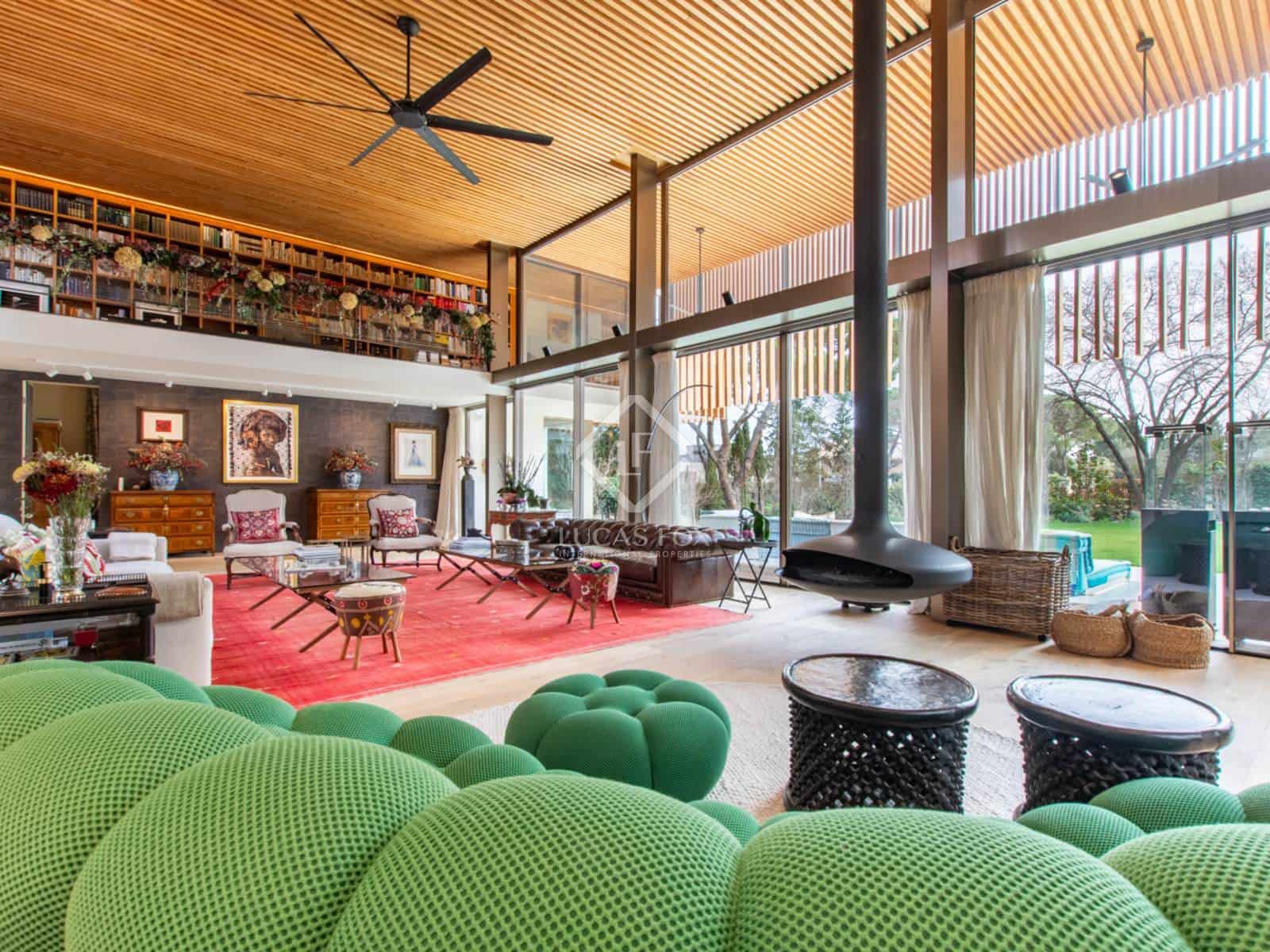 6 bedroom Villa for sale in Pozuelo de Alarcon with pool garage - € 6,900,000 (Ref: 8835895)