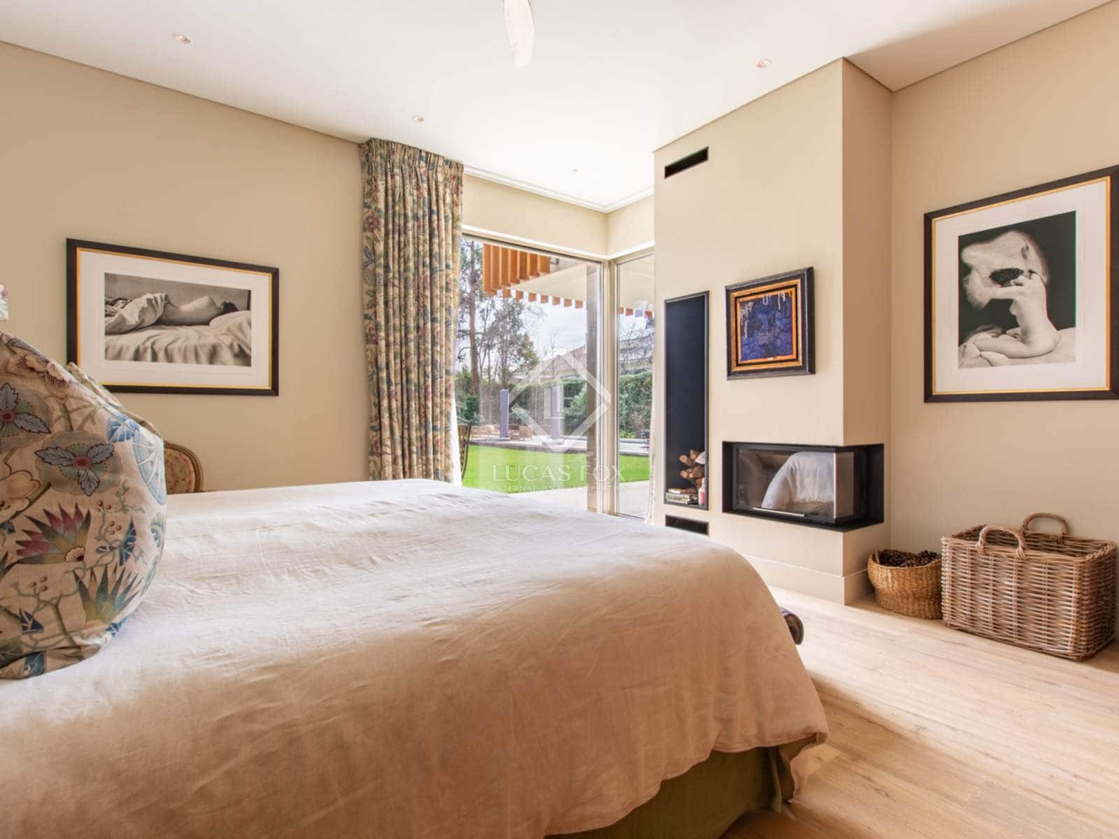 6 bedroom Villa for sale in Pozuelo de Alarcon with pool garage - € 6,900,000 (Ref: 8835895)