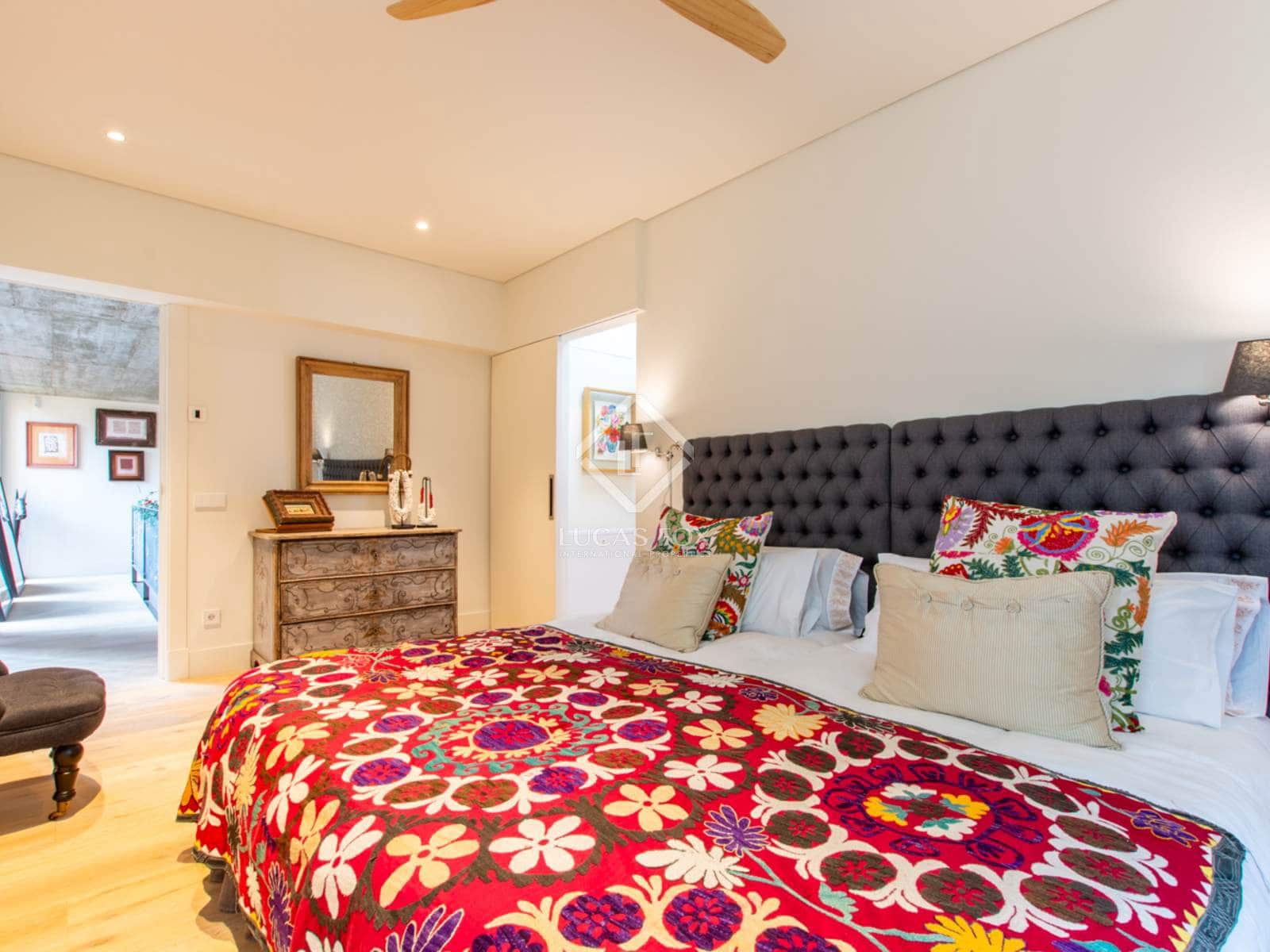 6 bedroom Villa for sale in Pozuelo de Alarcon with pool garage - € 6,900,000 (Ref: 8835895)