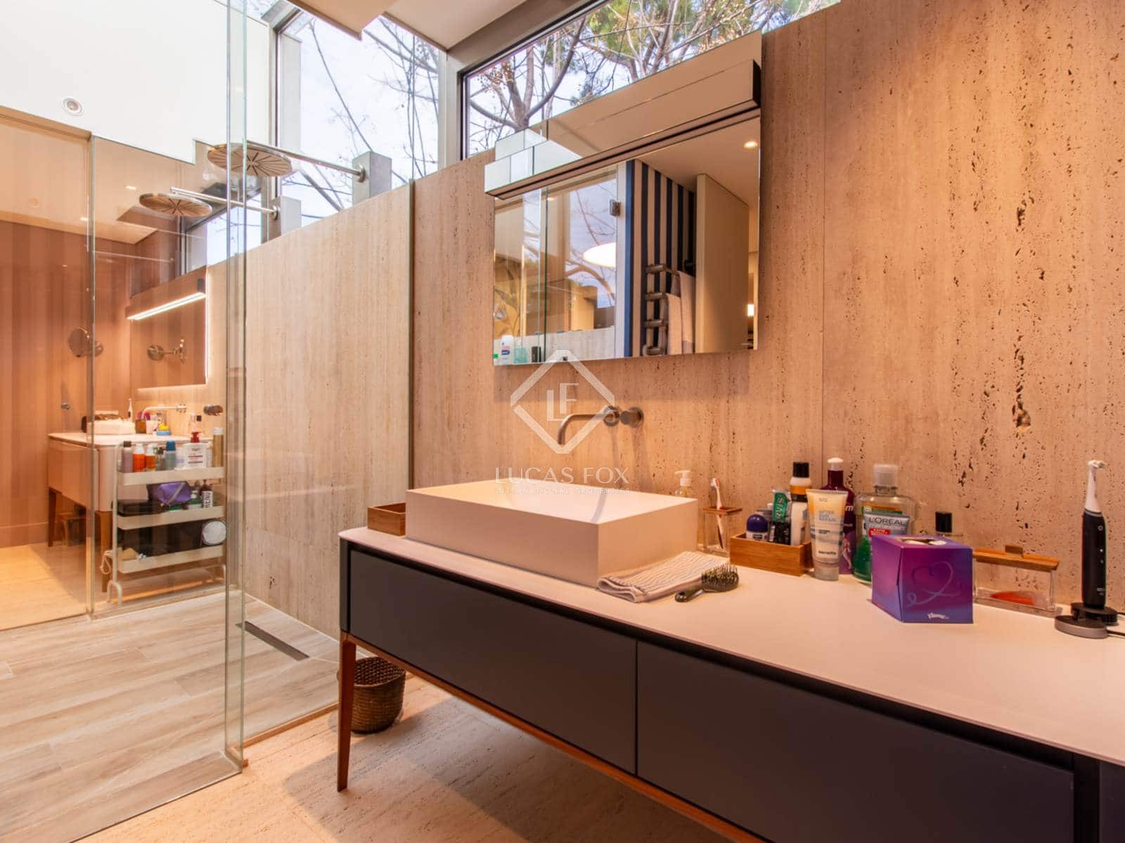 6 bedroom Villa for sale in Pozuelo de Alarcon with pool garage - € 6,900,000 (Ref: 8835895)