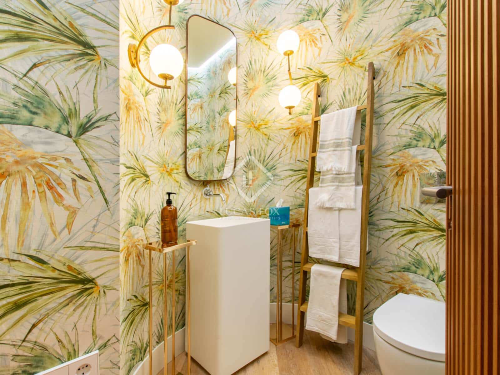 6 bedroom Villa for sale in Pozuelo de Alarcon with pool garage - € 6,900,000 (Ref: 8835895)