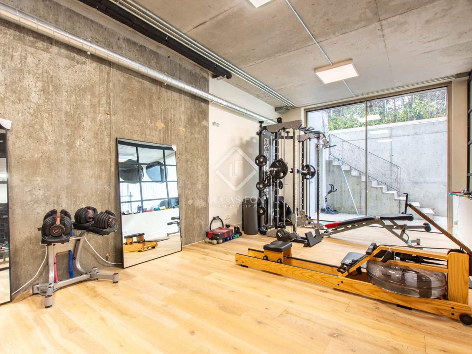 6 bedroom Villa for sale in Pozuelo de Alarcon with pool garage - € 6,900,000 (Ref: 8835895)