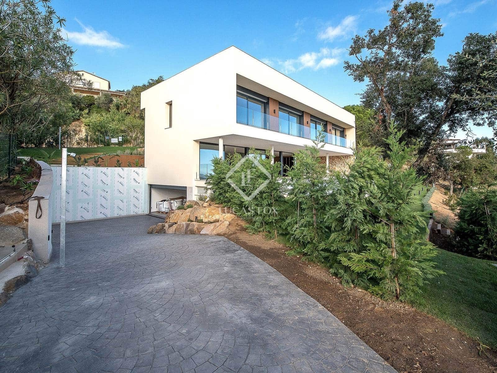 5 soveværelse Villa til salg i Platja d'Aro med swimmingpool garage - € 3.099.000 (Ref: 8837178)