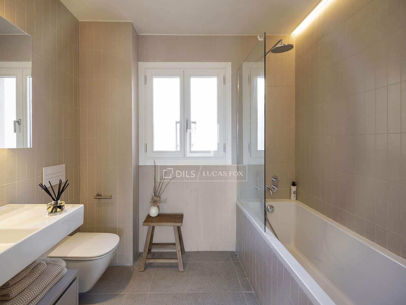 2 soveværelse Penthouse til salg i Barcelona by - € 2.150.000 (Ref: 8837798)