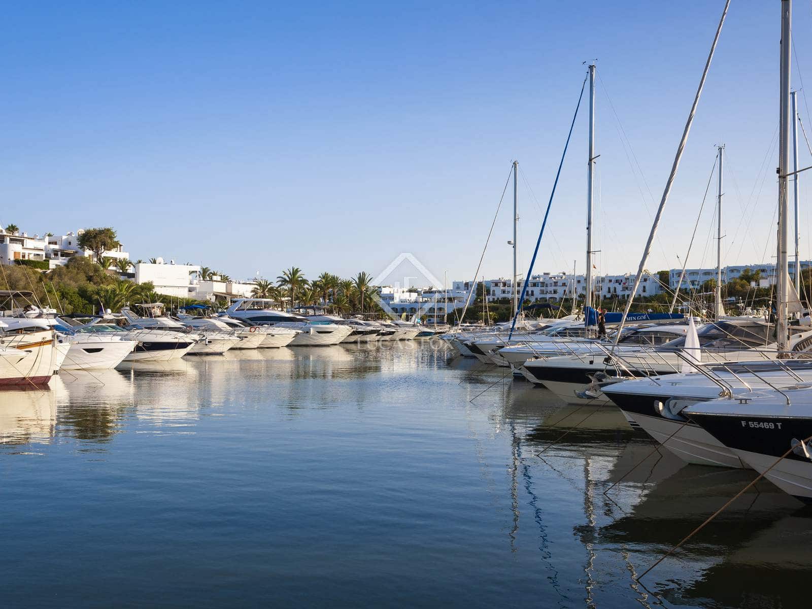 2 soverom Leilighet til salgs i Cala d'Or med svømmebasseng garasje - € 450 000 (Ref: 8838018)