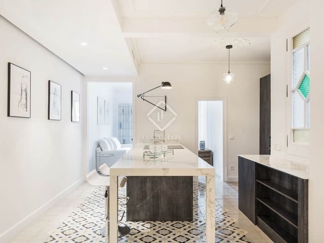 3 quarto Apartamento para venda em Barcelona cidade - 950 000 € (Ref: 8839932)