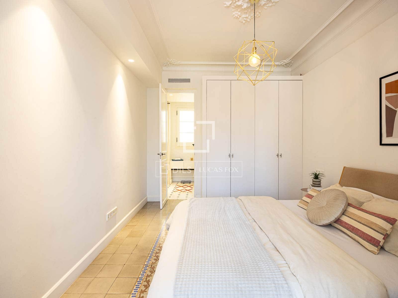 3 slaapkamer Appartement te koop in Barcelona stad - € 925.000 (Ref: 8839932)