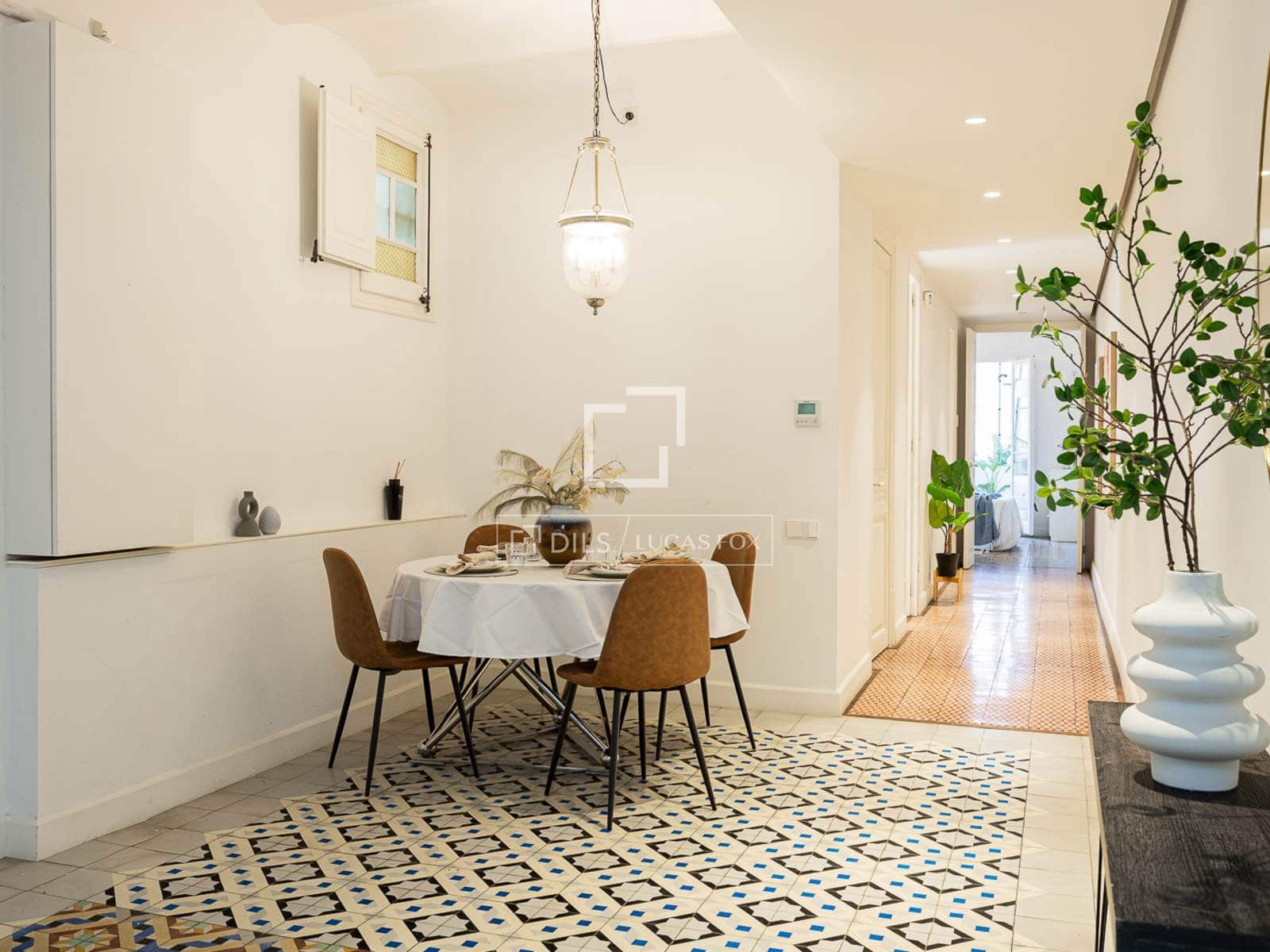 3 slaapkamer Appartement te koop in Barcelona stad - € 925.000 (Ref: 8839932)