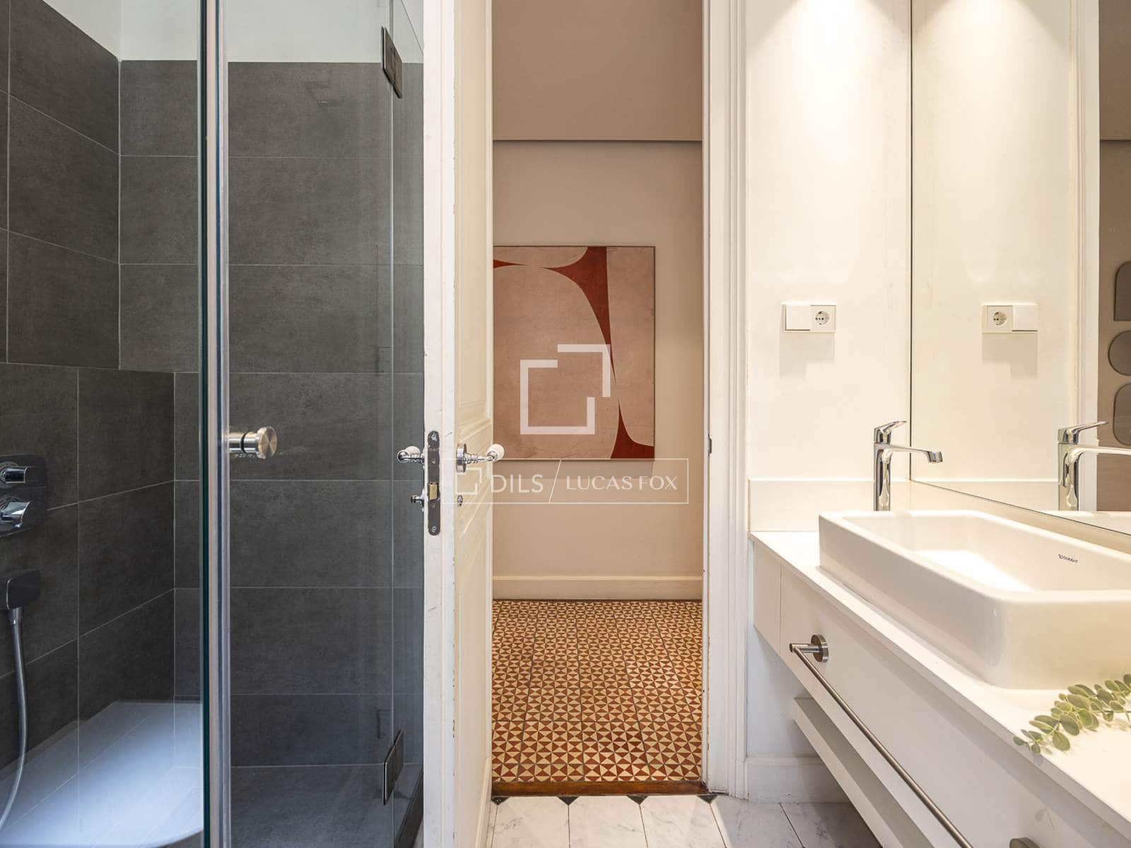 3 slaapkamer Appartement te koop in Barcelona stad - € 925.000 (Ref: 8839932)