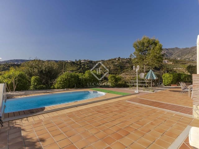 4 sypialnia Finka/Dom wiejski na sprzedaż w Frigiliana z basenem garażem - 790 000 € (Ref: 8840089)