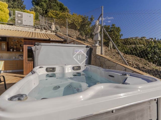 4 sypialnia Finka/Dom wiejski na sprzedaż w Frigiliana z basenem garażem - 790 000 € (Ref: 8840089)