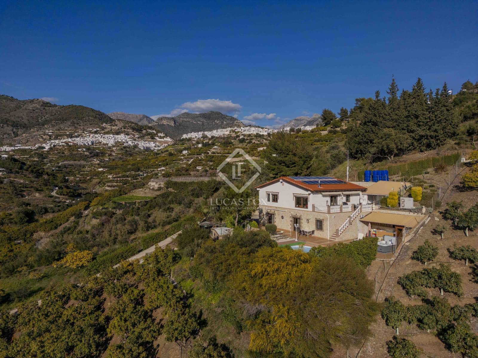 4 sypialnia Finka/Dom wiejski na sprzedaż w Frigiliana z basenem garażem - 790 000 € (Ref: 8840089)