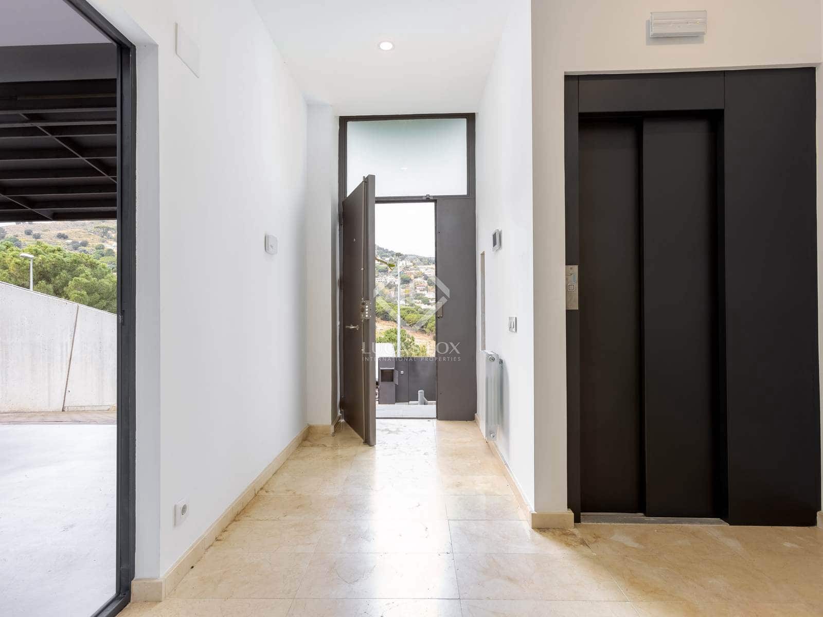 4 soverom Villa til salgs i Alella med svømmebasseng garasje - € 1 150 000 (Ref: 8842214)